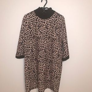 👗 Zara leopard print dress